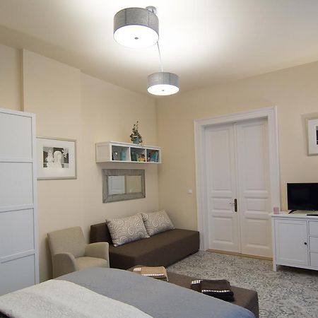 Zora Apartman Eger Kültér fotó