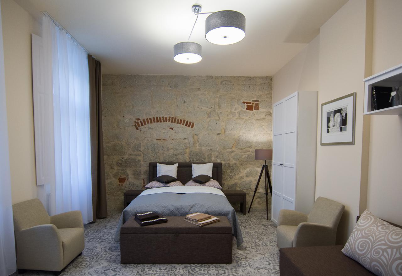 Zora Apartman Eger Kültér fotó