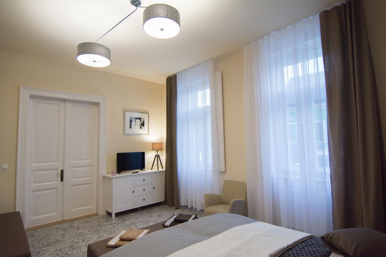 Zora Apartman Eger Kültér fotó